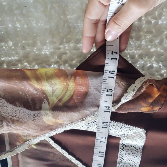 Vintage brown maxi dress with lace detailing and butterfly sleeves - Picture 10 of 10